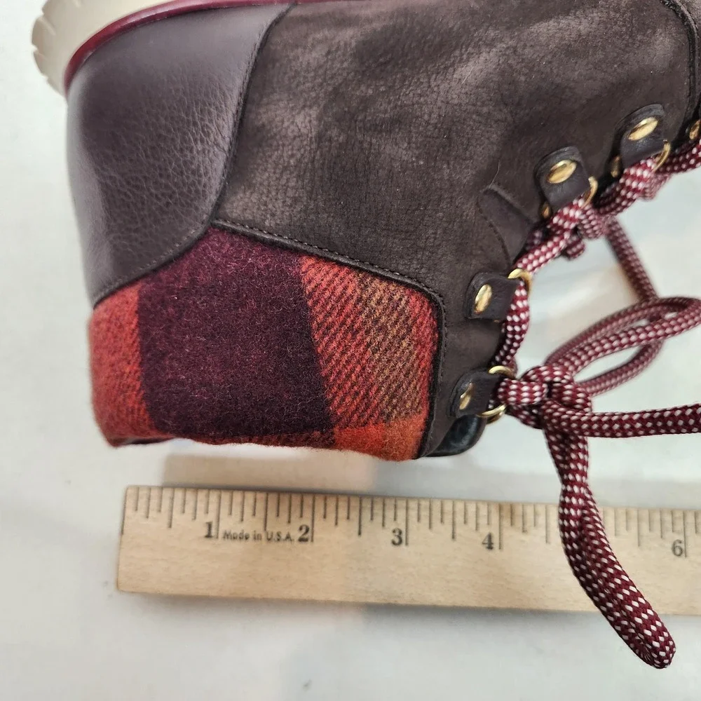 COLE HAAN Boots Womens 8 Brown Red Buffalo Plaid ZeroGrand Waterproof‎ Hiking